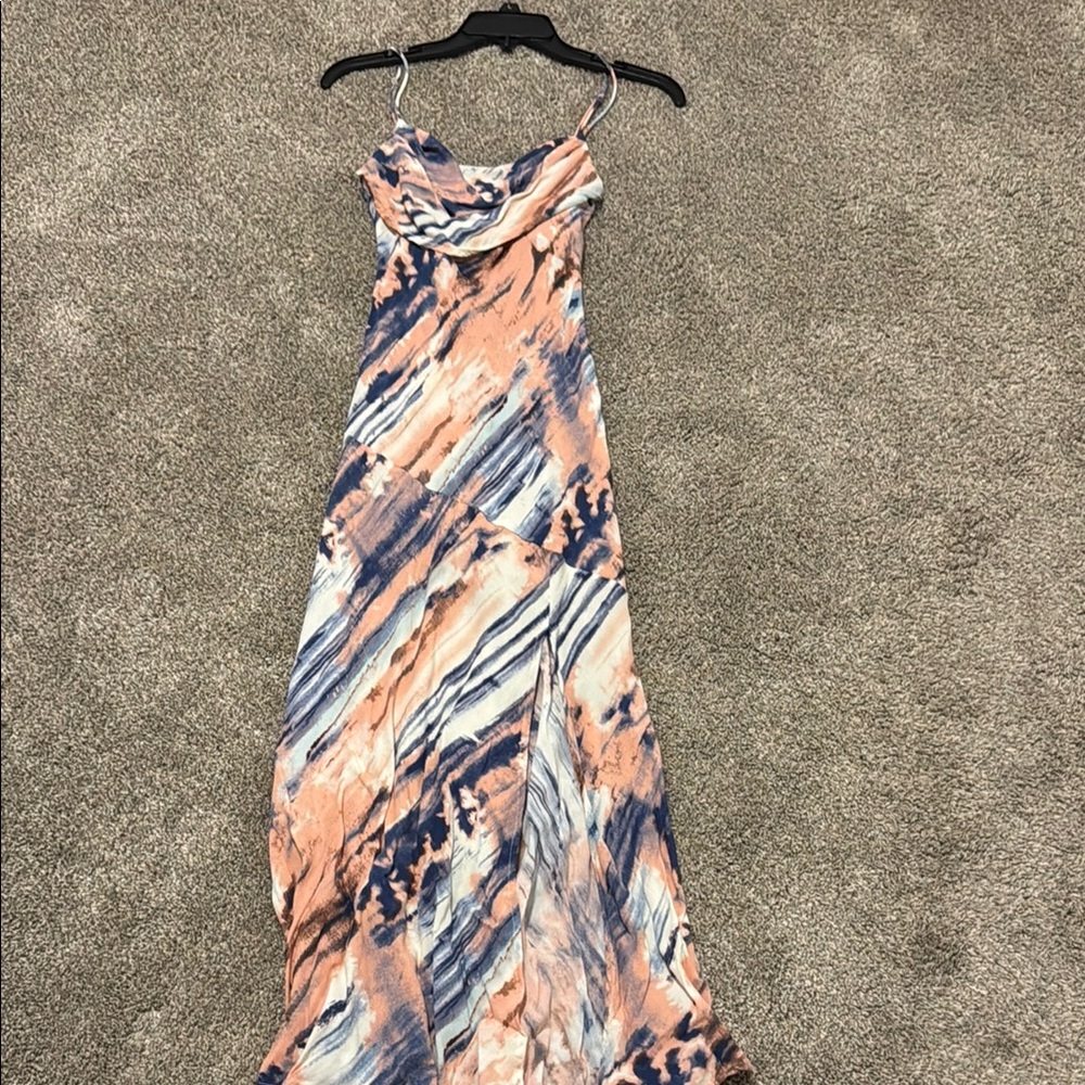 Selfie Leslie Peach and Navy Watercolor Maxi Dress